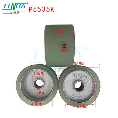 Reducción del ruido Alta eficiencia P2560 P5535 Rueda de caucho para PK tirador para accesorios de máquinas de coser industriales