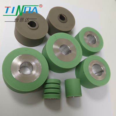 Rodas de alimentación de caucho circulares cilíndricas resistentes a la temperatura Rodillos de costura para máquinas de fabricación de papel